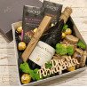 Подарунковий набір з вином, горіхами і шоколадом №303