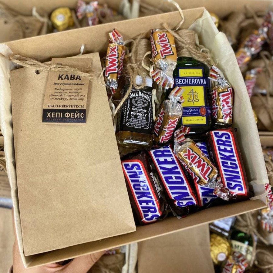 Кофе в подарке, подарить кофе, подарочный набор с кофе,