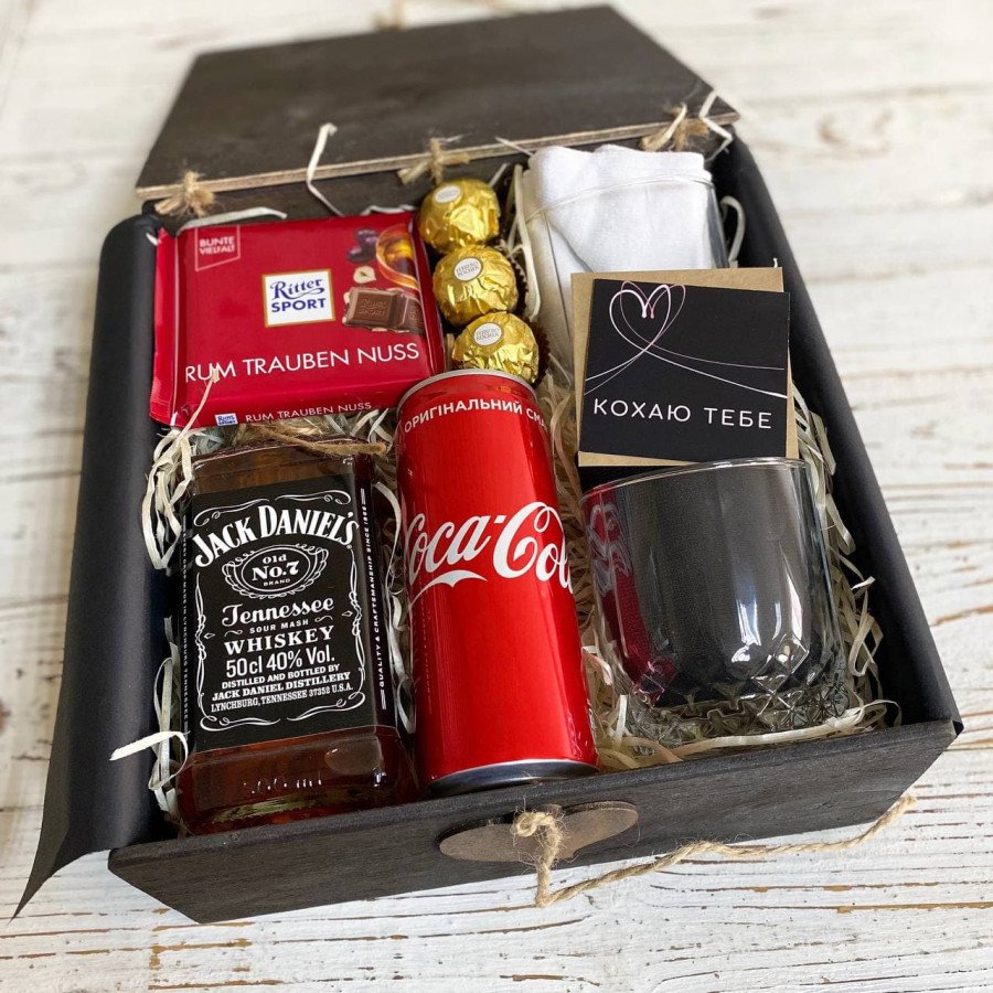 Набір віскі з колою та келихами