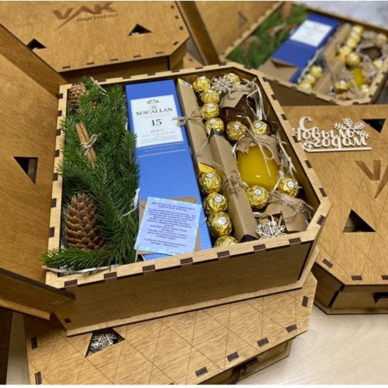 VIP подарунок партнерам з гравіюванням логотипу