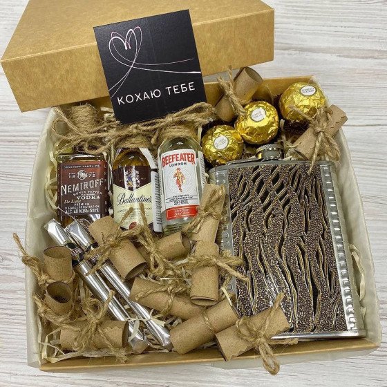 фляга та міні плашечки в подарунковому наборі