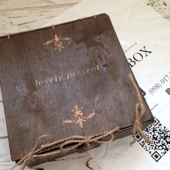 Коробка на подарунок