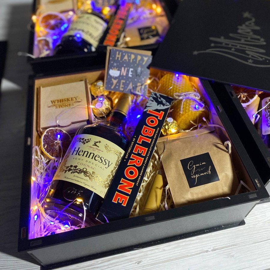 Новорічний бокс з Хенесі №24900