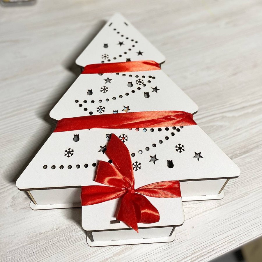 Новорічний бокс у вигляді ялинки №24940