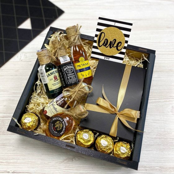 Кава з віскі та кава з коньяком, лікером, настоянкою.