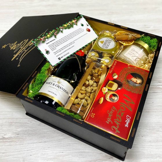 Новорічне шампанське Moet & Chandon в наборі №26031