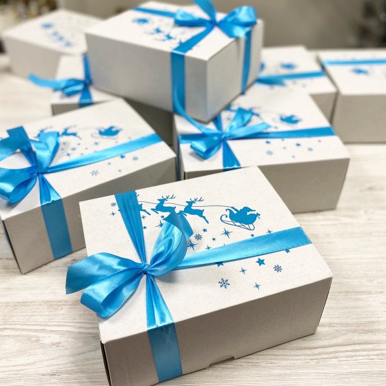 Подарунок від Миколайчика з 3 пряниками 4410