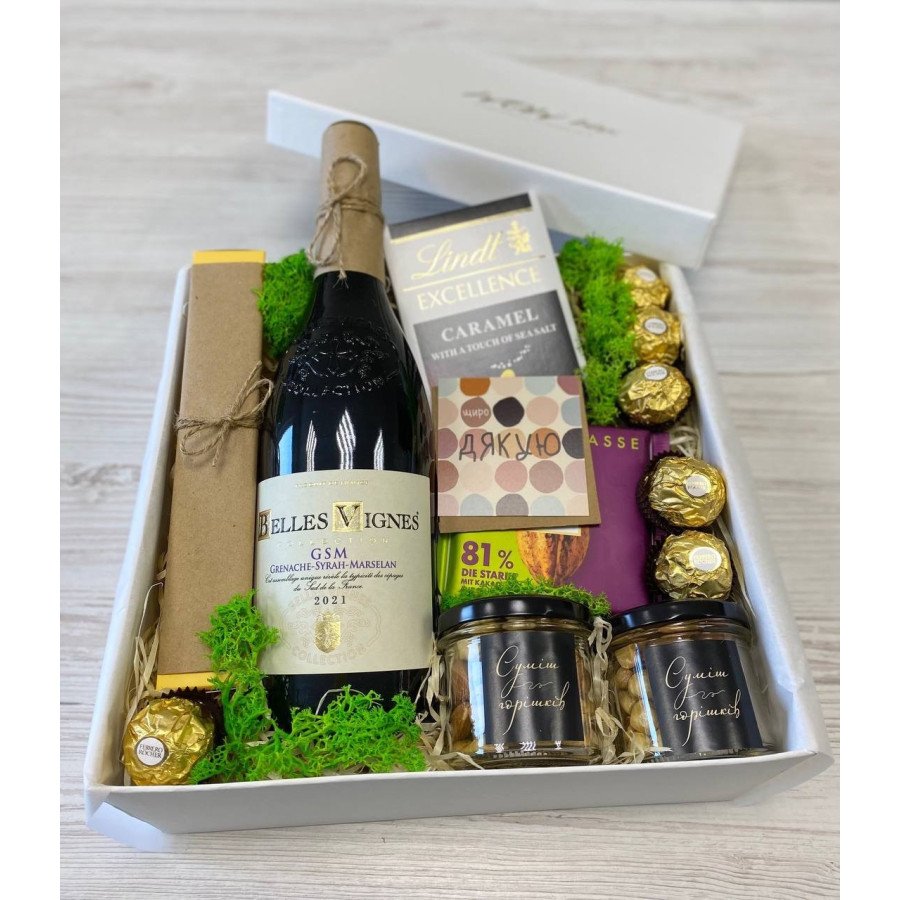 Подарунковий бокс шефу на день народження