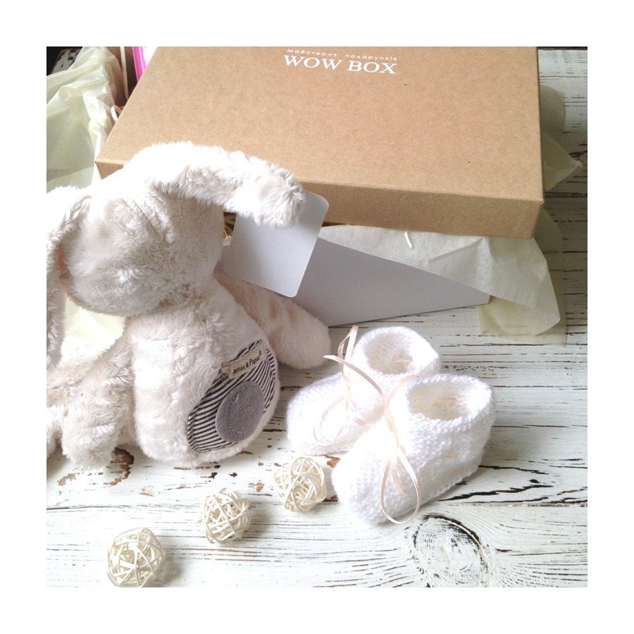 М'який зайчик білий