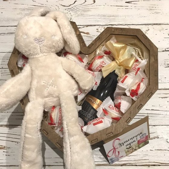 Подарунковий набір з зайцем для дівчини №172