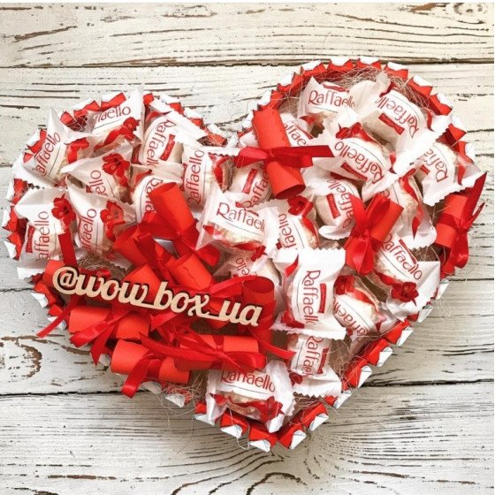 Серце з кіндер шоколаду і раффаеллок №292 Подарунки - 4
